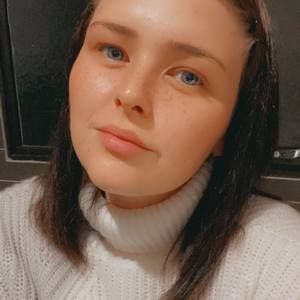 Meet your Posher, Caitlin